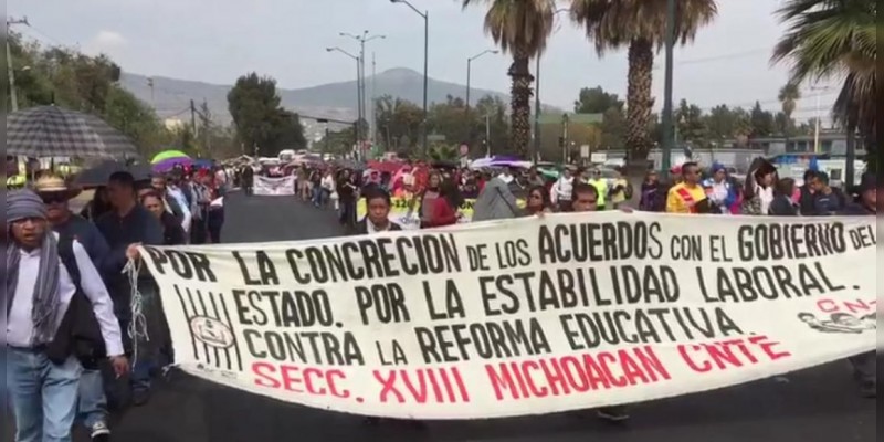 CNTE marcha a Palacio de Gobierno 