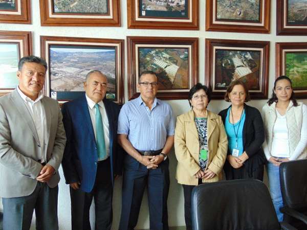 Signan convenio para construcción de aulas del COBAEM en Villas del Pedregal, en Morelia 