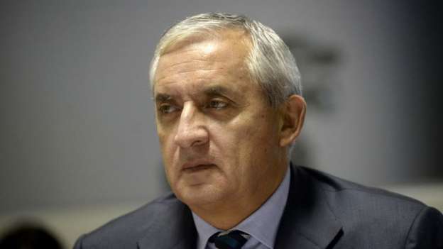 Renuncia el presidente de Guatemala, Otto Pérez Molina, acusado de corrupción 