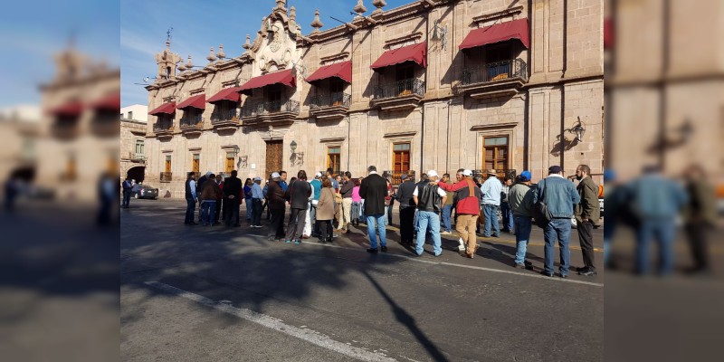 SPUM se manifiesta frente a Palacio de Gobierno - Foto 1 