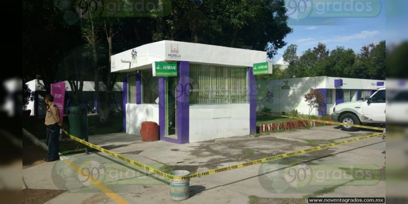 Roban cajero en un Aurrerá en Cortázar, Guanajuato 