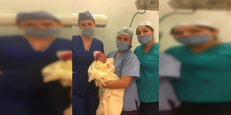 En Apatzingán se registró el primer nacimiento del 2018 en Michoacán, esta vez una niña  