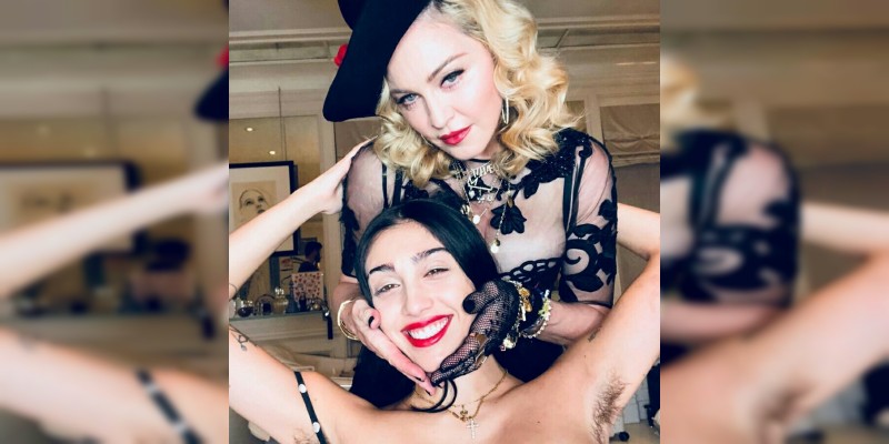 Madonna y su hija protagonizan polémica foto 