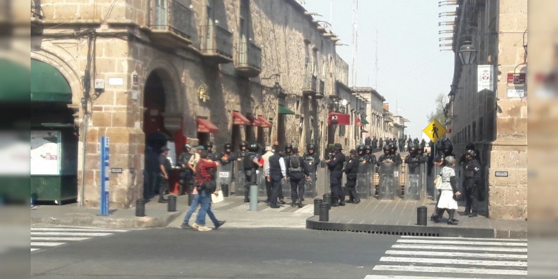 Marcha del Staspe arriba al centro de Morelia - Foto 1 