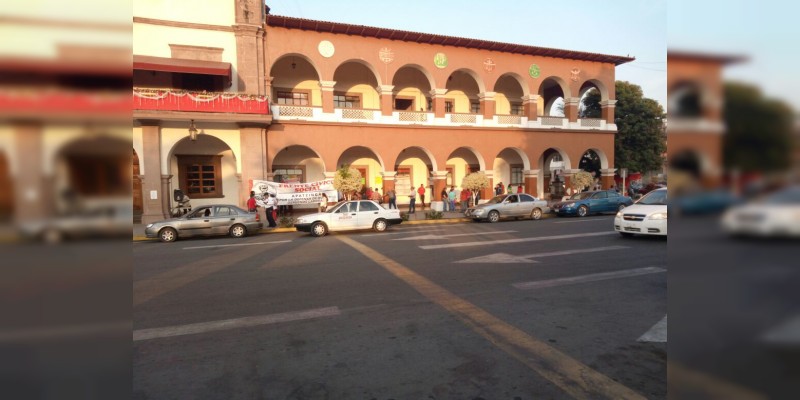 CNTE realiza tomas en oficinas de renta del estado - Foto 5 