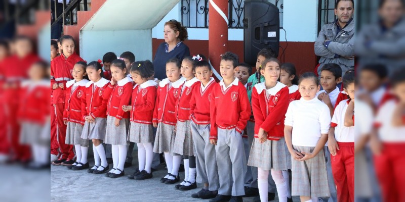 Regresaron a clases más de un millón 400 mil estudiantes en Michoacán: SEE 