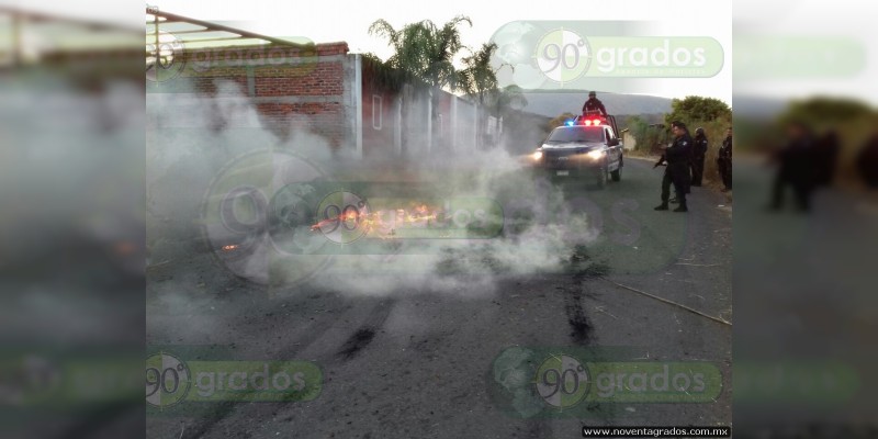 Enfrentamiento en Tangancícuaro dejó un muerto y dos policías heridos  - Foto 1 