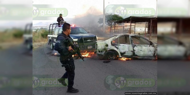 Incendian vehículos en municipios michoacanos  - Foto 1 