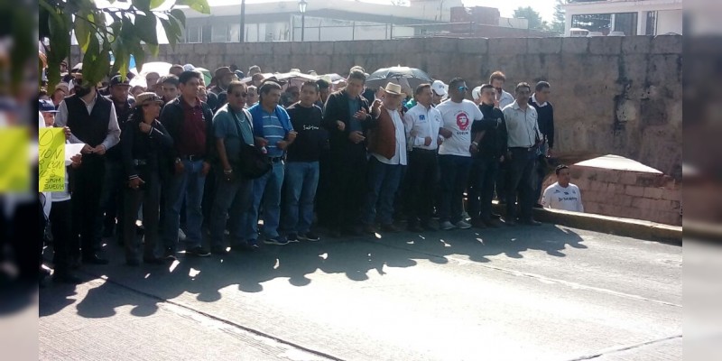 Inicia mega marcha de los sindicatos educativos - Foto 0 