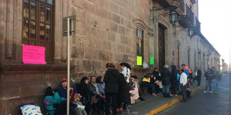 Sitcobam toma Palacio de Municipal en Morelia 