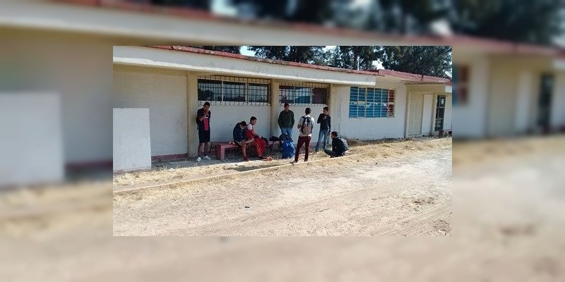Escuela de Maravatío continua con entrenamiento para participar en espartaqueada deportiva nacional 