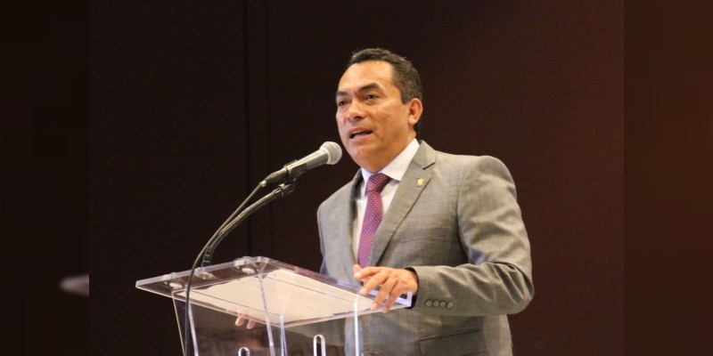 Gobernador continúa gestionando recursos para pago a los sectores educativos, salud y la UMSNH: Adrián López Solís 