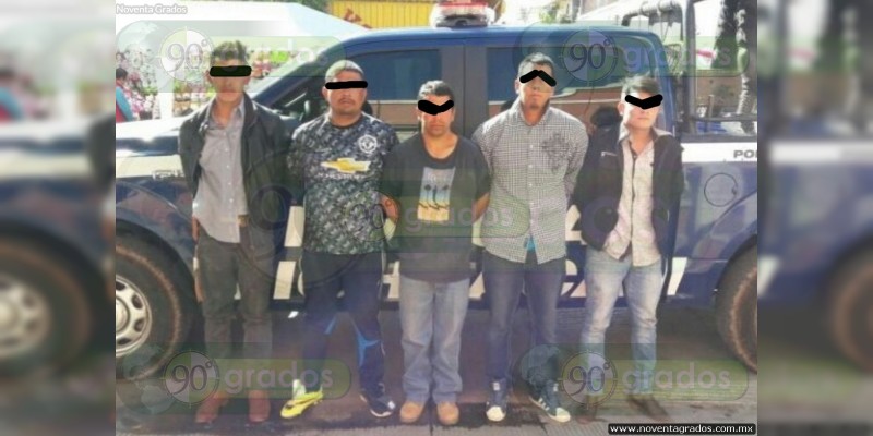Detienen a seis tras golpear a comandante de la Policía en Indaparapeo 