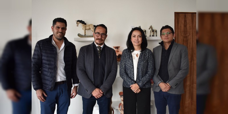  Instituto del Artesano Michoacano y Fonart revisan proyectos para las y los artesanos michoacanos 
