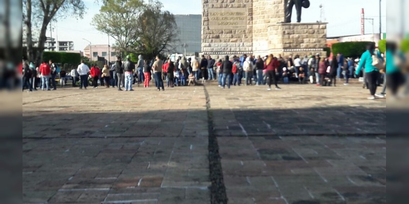 CNTE se congrega en el Obelisco a Lázaro Cárdenas, realizarán marcha 