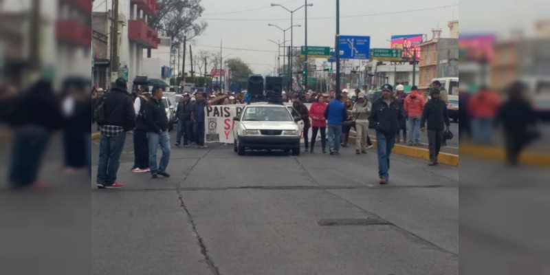 Inicia marcha de la CNTE 