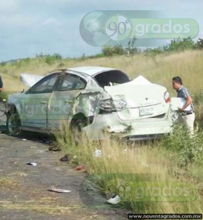 Un muerto y tres heridos, saldo de accidente vial en carretera de Churintzio, Michoacán - Foto 0 