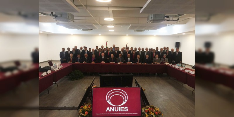 Matrícula de educación superior al alza, pero los recursos extraordinarios han disminuido: Universidades 