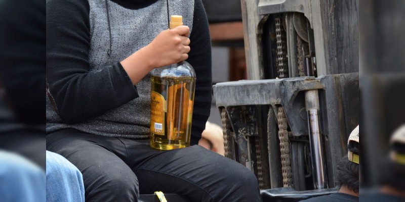 Disminuye el consumo de bebidas alcohólicas en menores de edad en Apatzingán, Michoacán 