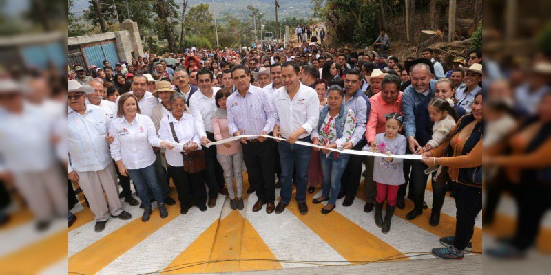 Entrega Gobernador vialidades dignas y seguras en Zitácuaro  