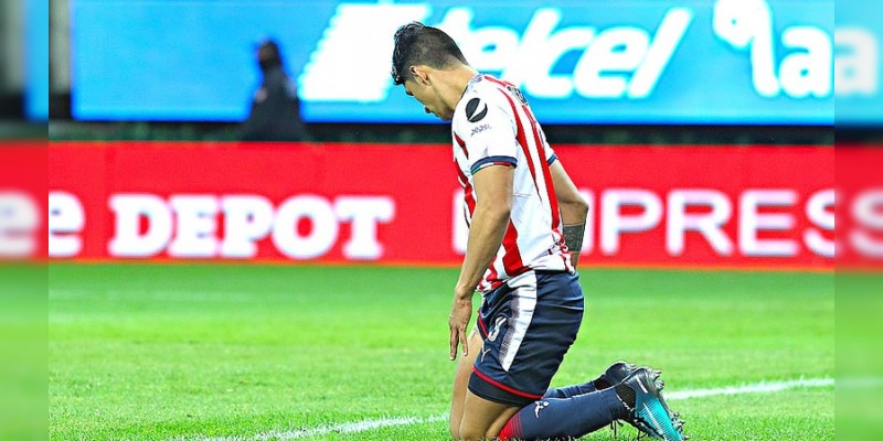 Chivas sigue hundido, ligó su tercer derrota del torneo 