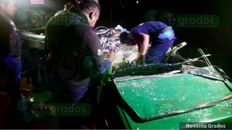 Aumenta a siete el número de personas muertas tras accidente en Hidalgo, Michoacán - Foto 1 