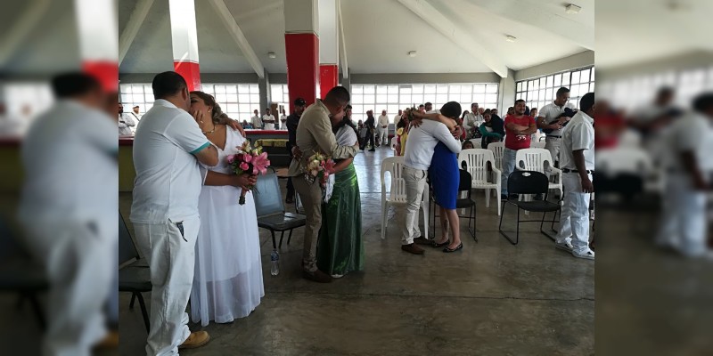 Realizan matrimonios en el Centro Penitenciario "Lic. David Franco Rodríguez" 