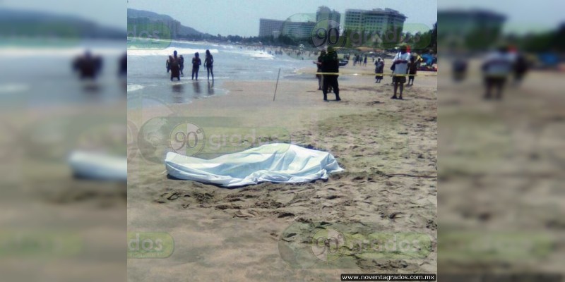 Hallan cadáver putrefacto en playa de Hotel en Acapulco, Guerrero 