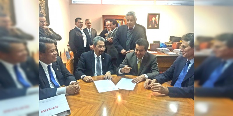 Con el acuerdo UMSNH-SPUM, decimos a nuestros estudiantes lo importante que son para la Universidad: Medardo Serna 