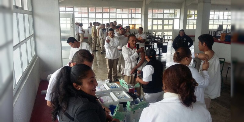 Se realiza campaña de vacunación en el Centro Penitenciario "Lic. David Franco Rodríguez" 