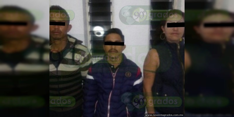 Detienen a tres con armas, coche robado y droga en Yurécuaro, Michoacán 