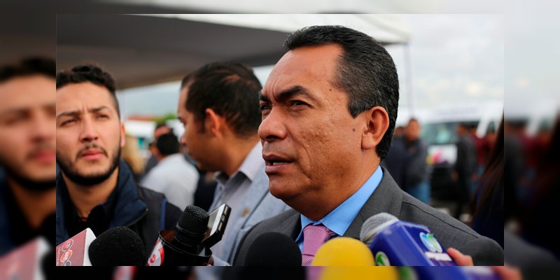 No se descarta Adrián López para ser candidato a la diputación local por la vía plurinominal 