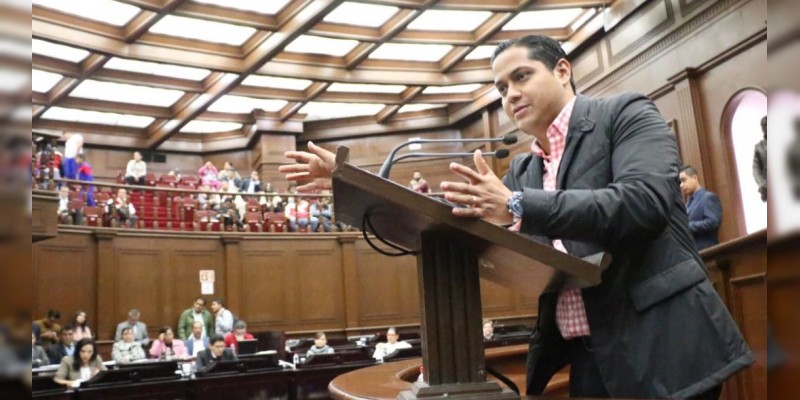 Morelia necesita alcalde de tiempo completo: Daniel Moncada 