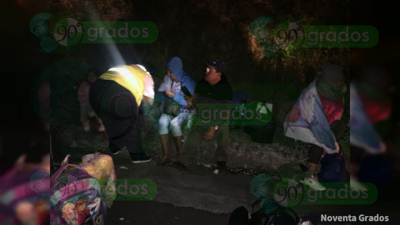 Choque deja 14 heridos en Salvador Escalante, Michoacán - Foto 7 
