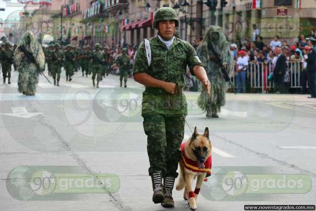 Desborda el fervor patrio durante Desfile Conmemorativo por el 205 aniversario de la Independencia - Foto 0 