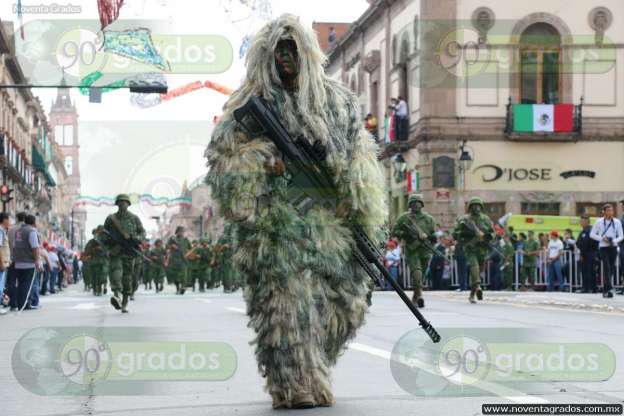 Desborda el fervor patrio durante Desfile Conmemorativo por el 205 aniversario de la Independencia - Foto 2 