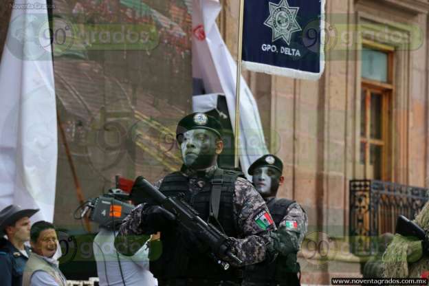 Desborda el fervor patrio durante Desfile Conmemorativo por el 205 aniversario de la Independencia - Foto 4 