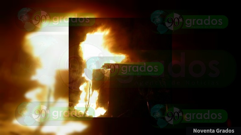 Se incendia bodega en donde almacenaban gasolina robada en José Sixto Verduzco, Michoacán - Foto 3 