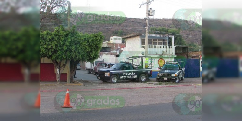 Abandonan cadáver descuartizado y mensaje en Jacona, Michoacán - Foto 2 