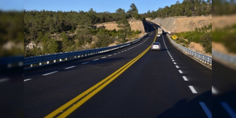 El Gobierno Federal construye 36 mil km de caminos rurales y alimentadores: STC 
