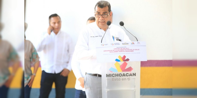 Entrega Silvano Aureoles Centro de Salud a la Comunidad Modelo de Pinzándaro - Foto 4 