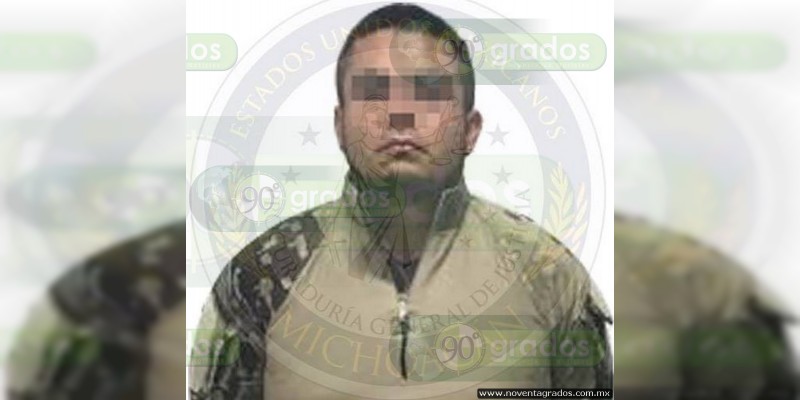 Detienen a dos con armas y vehículos robados en Nueva Italia, Michoacán - Foto 0 