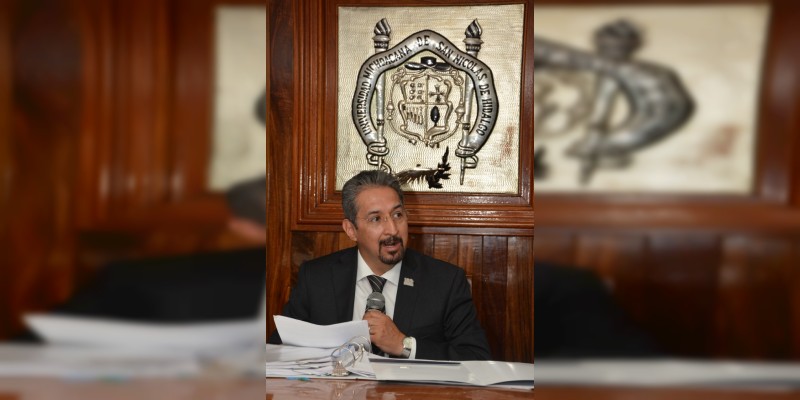 Avances académicos, rendición de cuentas y orden en el nuevo ingreso, logros de la UMSNH en 2017 