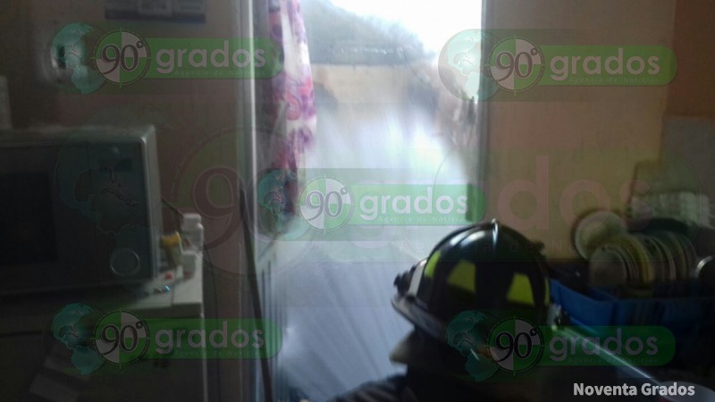 Rescatan a una mujer de un incendio en La Piedad, Michoacán - Foto 0 