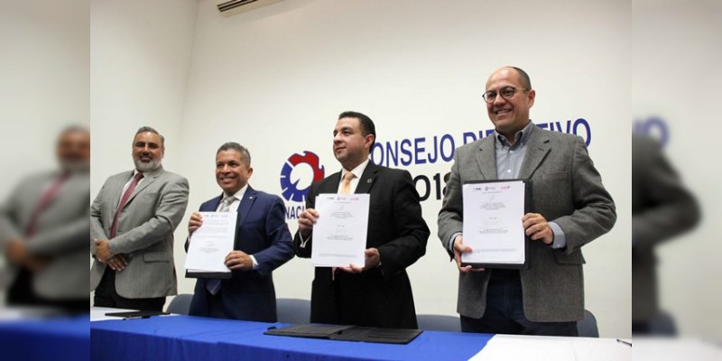 Industriales y organismos electorales firman convenio en Michoacán - Foto 0 