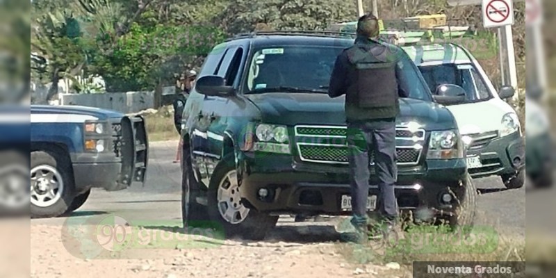 Candidato a Alcalde denuncia a policías de Lázaro Cárdenas por robo de vehículo - Foto 2 