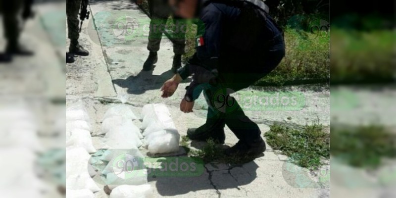 Incautan 50 kilos de metanfetamina en Paracho, Michoacán - Foto 1 