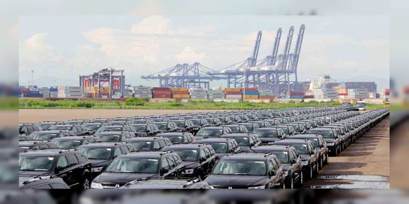 Puerto de Lázaro Cárdenas se prepara para expansión de la industria automotriz 