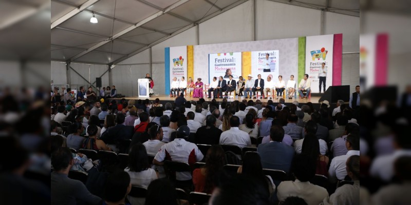 Inaugura Silvano Aureoles el Festival de la Gastronomía Michoacana - Foto 1 