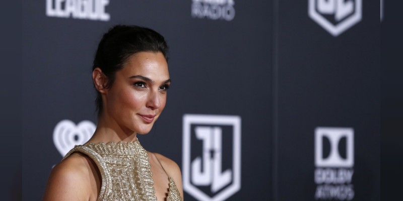 Critican a Gal Gadot por burlarse de Stephen Hawking 